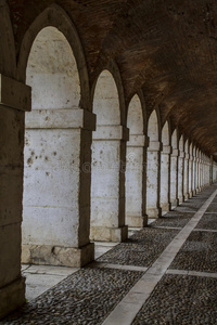 旧走廊圆柱。宫殿西班牙马德里阿兰朱兹