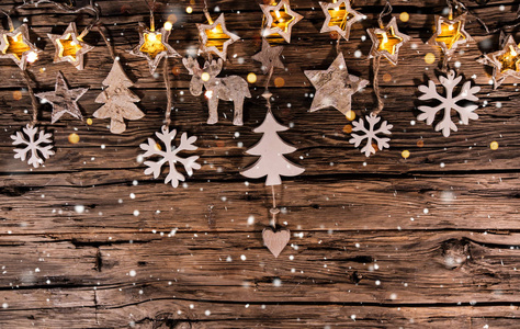 圣诞节装饰木制背景，大量的复制空间的产品或文字。