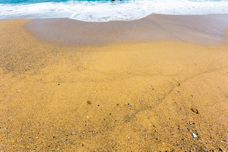 沙滩上的海浪