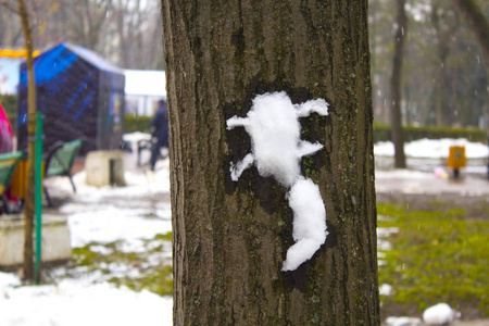 快乐的雪人冬树