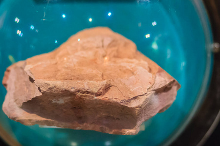 采矿和采石工业的页岩矿物石标本.