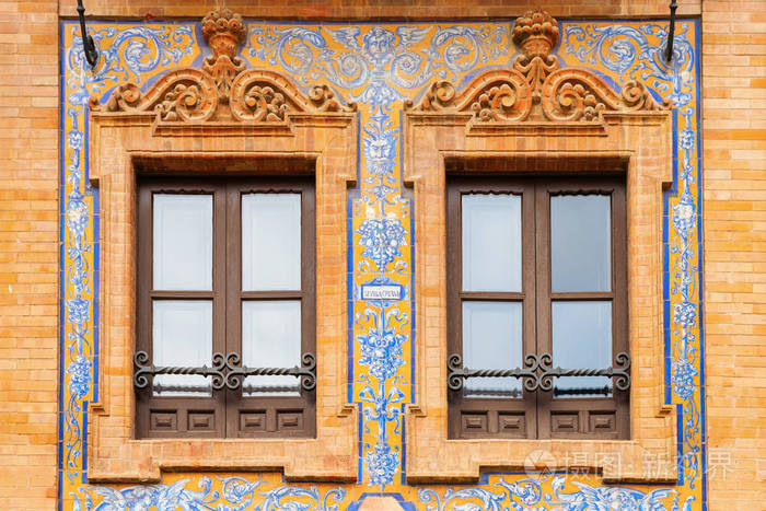 西班牙塞维利亚历史建筑窗户图片