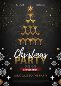 带有金色香槟杯的圣诞派对海报。 红色背景的金色圣诞树
