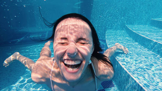 水下泡泡图片 水下泡泡素材 水下泡泡插画 摄图新视界