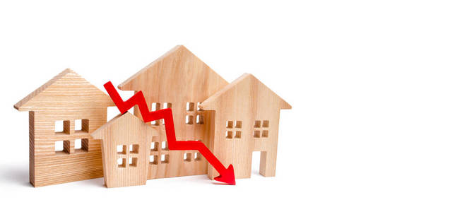 房地产价格的下降。 人口减少。 抵押贷款的利息下降。 减少购买住房的需求。 能源效率低，公用事业价格低。 箭头向下。