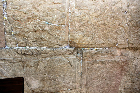 耶路撒冷旧城殿上的哀墙