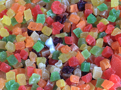 多彩甜蜜饯作为食品水果混合物的一种元素