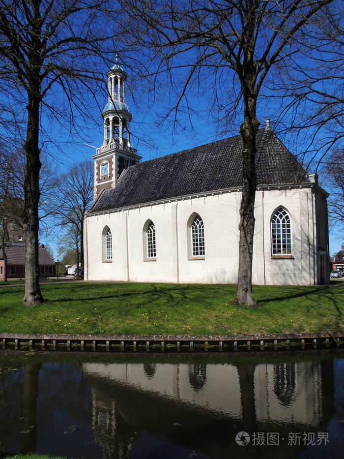 荷兰格罗宁根省斯皮克村中心改造的中世纪教堂