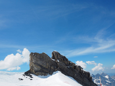 mt. 瑞士Titlis从360度的角度全景了瑞士的热门旅游景点。