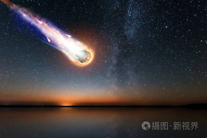 一颗彗星,一颗小行星,一颗陨石在星空下坠落到地面.陨石的攻击.