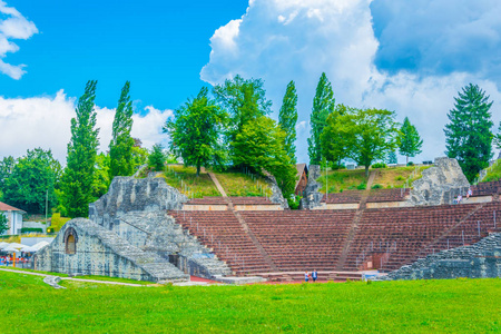 奥古斯塔拉乌里卡罗马剧院，巴塞尔斯维兹兰附近的一个前罗马定居点