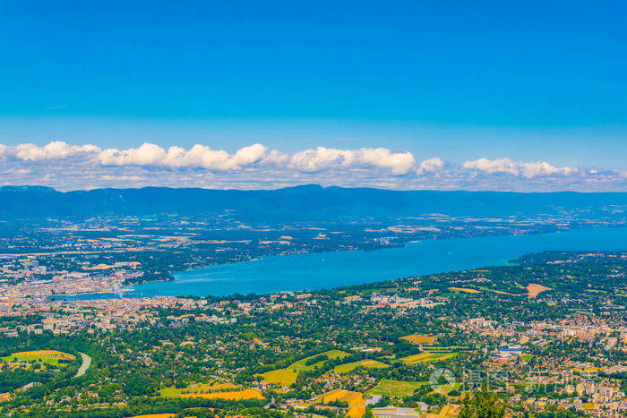 从蒙萨里夫斯威特兰俯瞰日内瓦和日内瓦湖