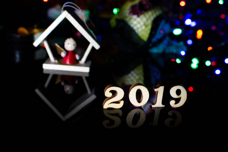 迎接2019年新年和圣诞节装饰和雪