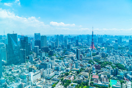 美丽的建筑建造东京城，东京塔在蓝天日本