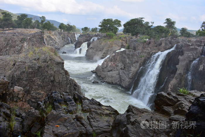 泰米尔纳德邦的Hogenakkal瀑布