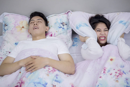 睡觉时被同桌图片