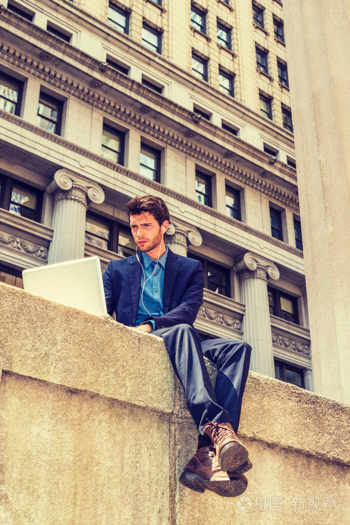 欧洲商人在纽约工作.