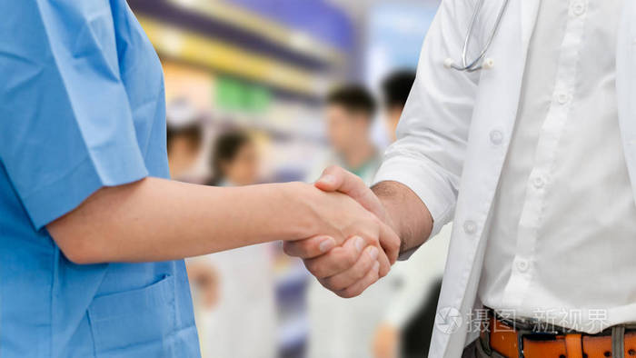 医护人员团队合作和医疗服务理念.