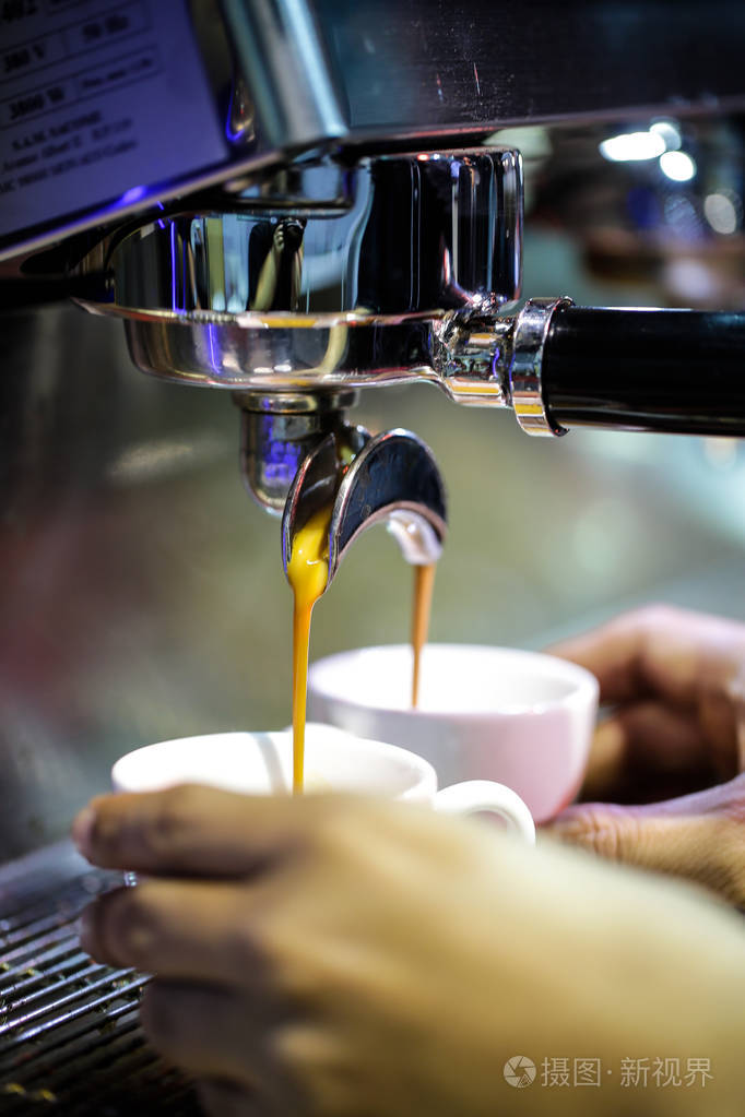 咖啡屋咖啡机提供的浓缩咖啡
