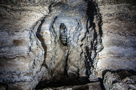 石器时代矢量原始尼安德特穴居兵器斧和史前原始矛古代穴居洞穴壁画与