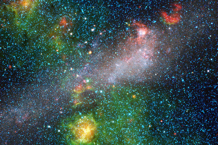星系星场星云团在深空。 科幻艺术。 由美国宇航局提供的这幅图像的元素