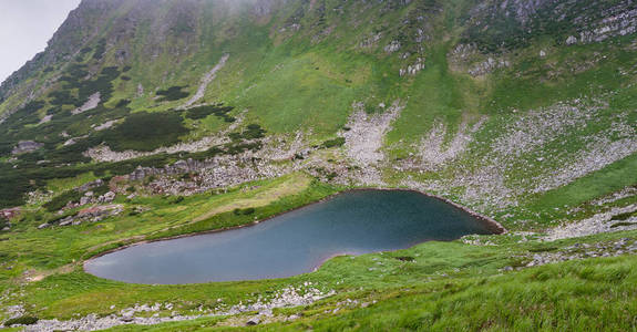 喀尔巴阡山脉孟特尼格林山脉夏季全景