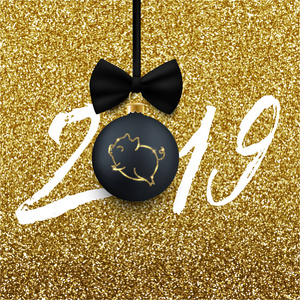 猪矢明信片2019年新年快乐，带有可爱猪符号动物的黑色装饰球