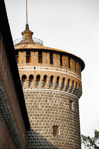米兰市古老的Sforza城堡。 米兰美丽的老卡斯特罗斯福泽斯科建于15世纪。古典中世纪意大利设防建筑。建于意大利文艺复兴时期