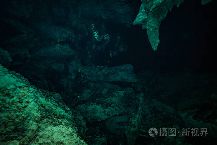 墨西哥海底洞穴水下图像