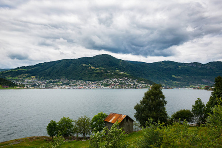 夏天索格涅峡湾的全景