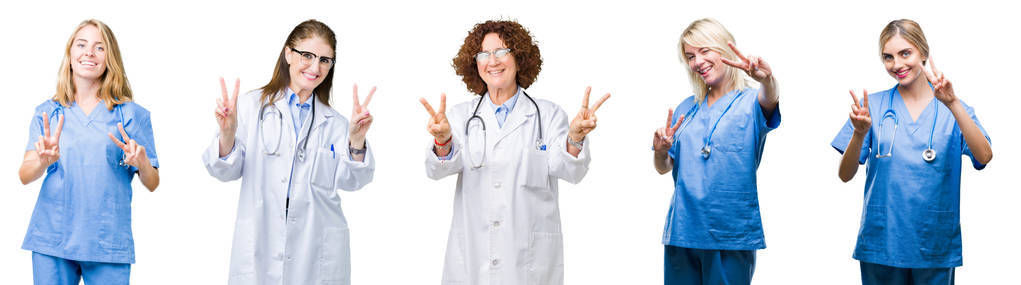 一群专业的女博士拼贴画在白色的隔离背景上微笑着看着镜头显示手指在做胜利的手势。第二。
