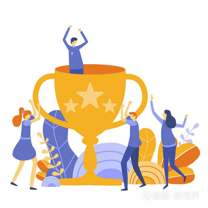 创造性的团队方向上成功的道路,小人物站在一个大杯子上为胜利者高兴