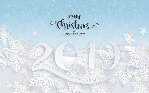 圣诞问候和新年快乐2019模板与美丽的冬天和降雪图案剪纸艺术和工艺风格的纸色背景。