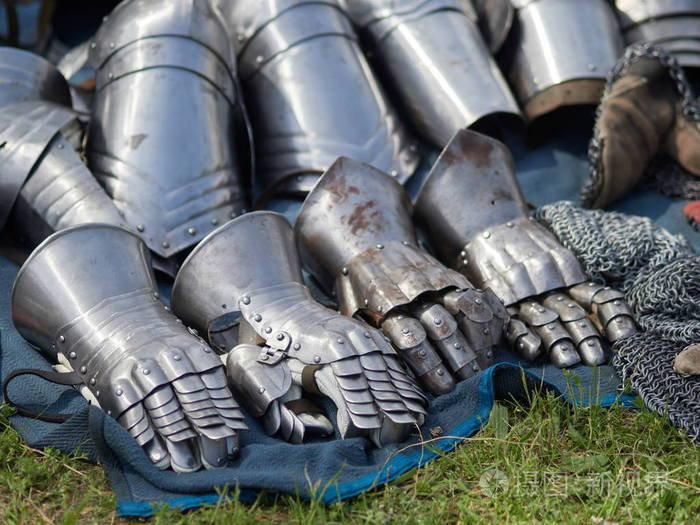中世纪盔甲钢手套