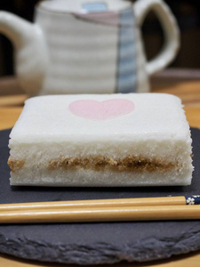 蒸白年糕韩国食品白雪公主米糕照片