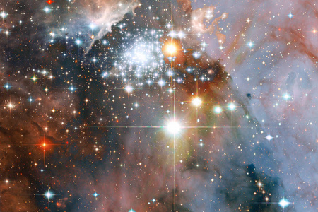 美丽的星云和明亮的恒星在外层空间发光神秘的宇宙.