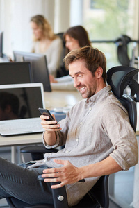 男人说话移动图片