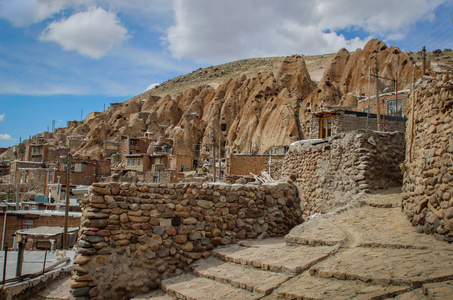 古伊朗洞穴村的岩石坎多万。 波斯的遗产。 联合国教科文组织