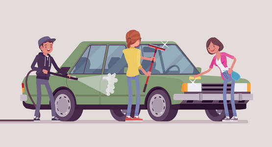 洗车工人的特写肖像,穿着防护工作服的汉森年轻人,在洗车场用高压水