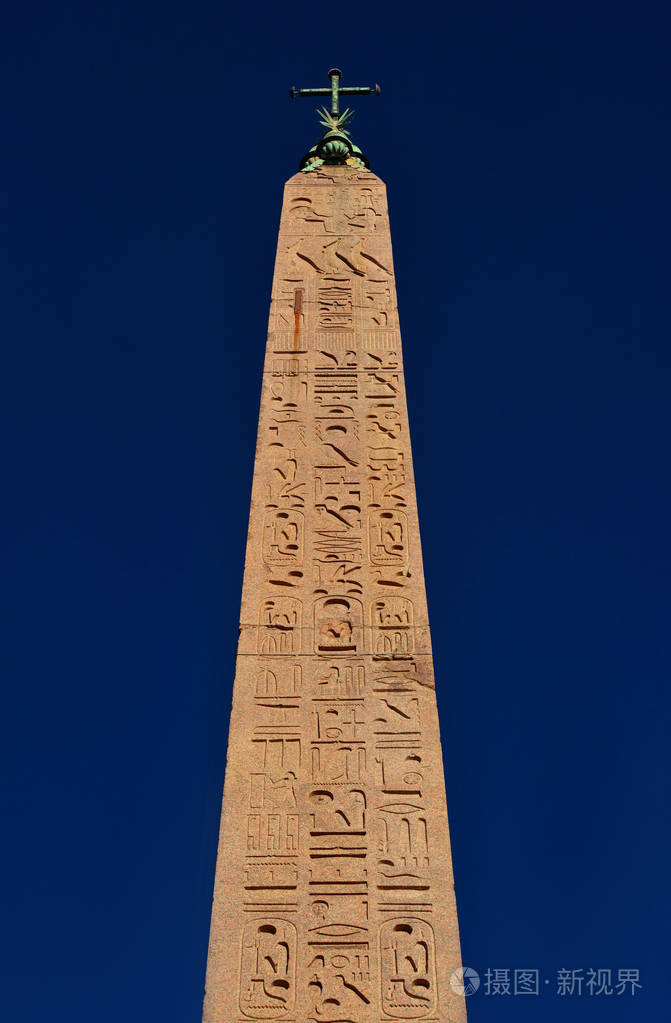 古埃及方尖碑建于法老拉米塞斯二世统治时期由奥古斯都皇帝带到罗马