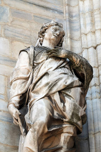 圣玛格丽特被称为玛格丽特的安提阿雕像上的米兰大教堂圣玛丽亚新生米兰隆巴迪意大利