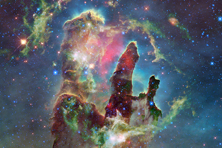 外层空间某个美丽的星系。 这幅图像的元素由美国宇航局提供。