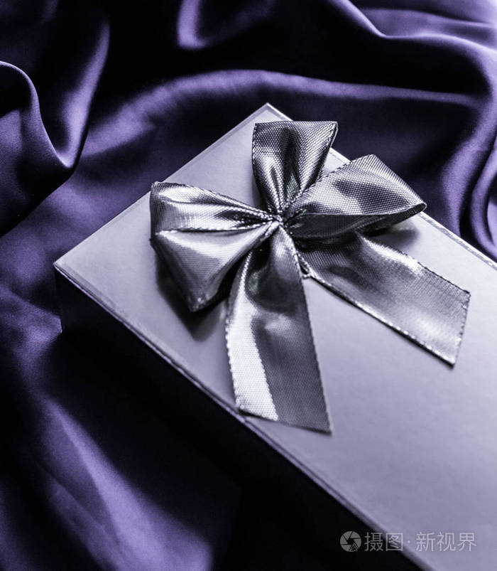 美丽的礼物为一个特殊的场合体贴的礼物发自内心