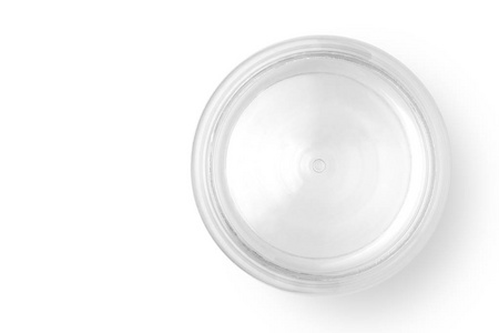 白色背景上隔离的空塑料罐的顶部视图