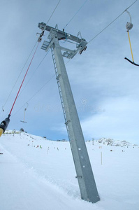 滑雪板升降支架