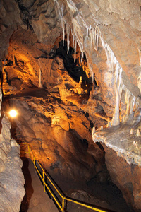 斯洛伐克贝里安斯卡洞穴