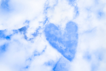 爱心白云在蓝天上的一颗心, 白云照片