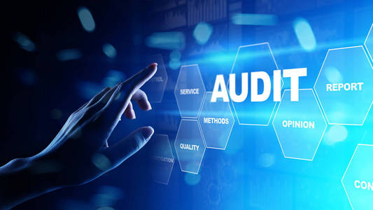 官方报告审计-在虚拟屏幕上作为商业概念的官方财务审查照片