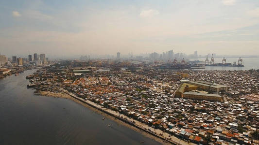 鸟瞰图贫民窟的马尼拉，穷人区。菲律宾马尼拉