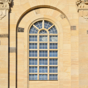 古建筑的窗户. 德累斯顿联邦德国共和国2018年.照片